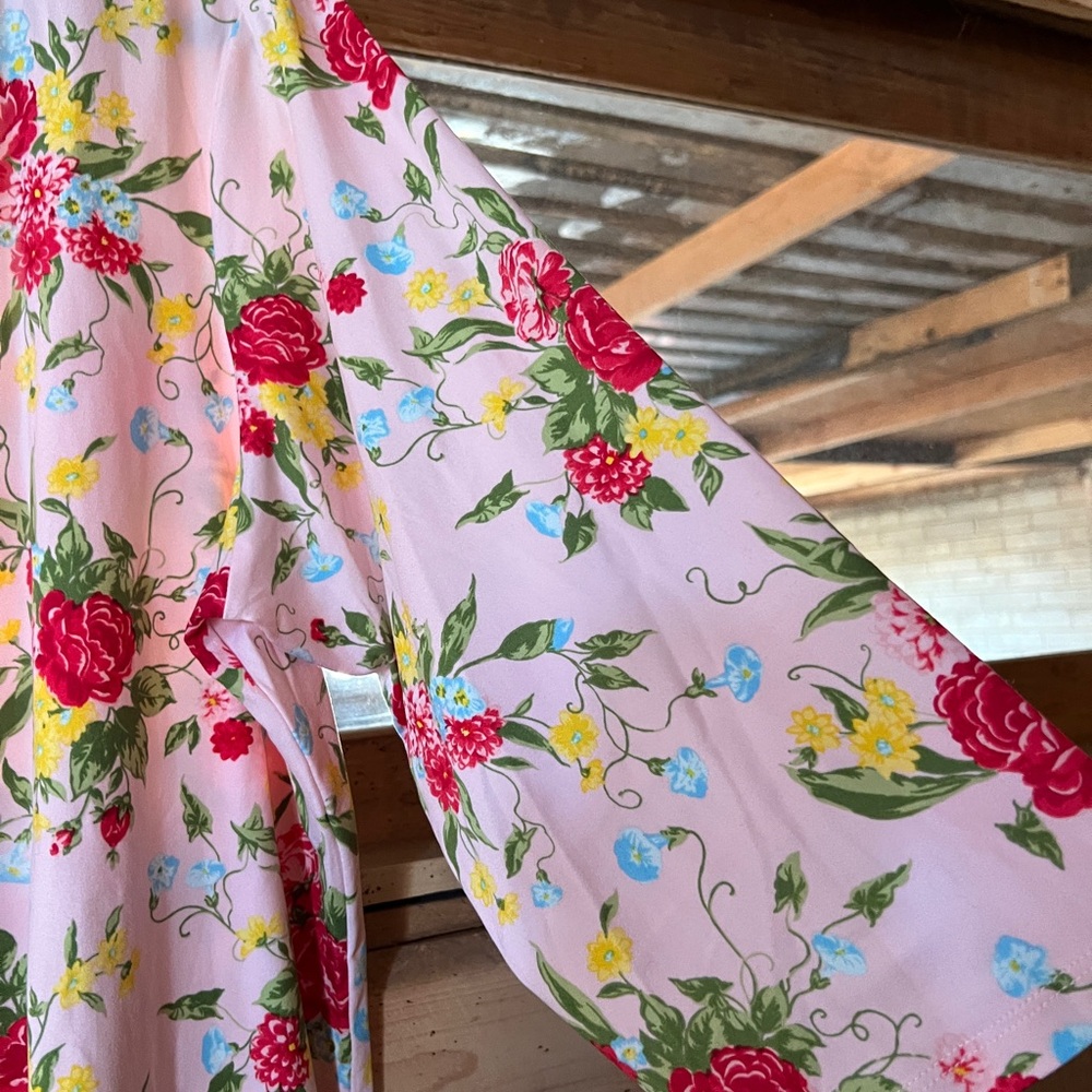 The Pioneer Woman Pink Floral Top - Picture 3 of 5